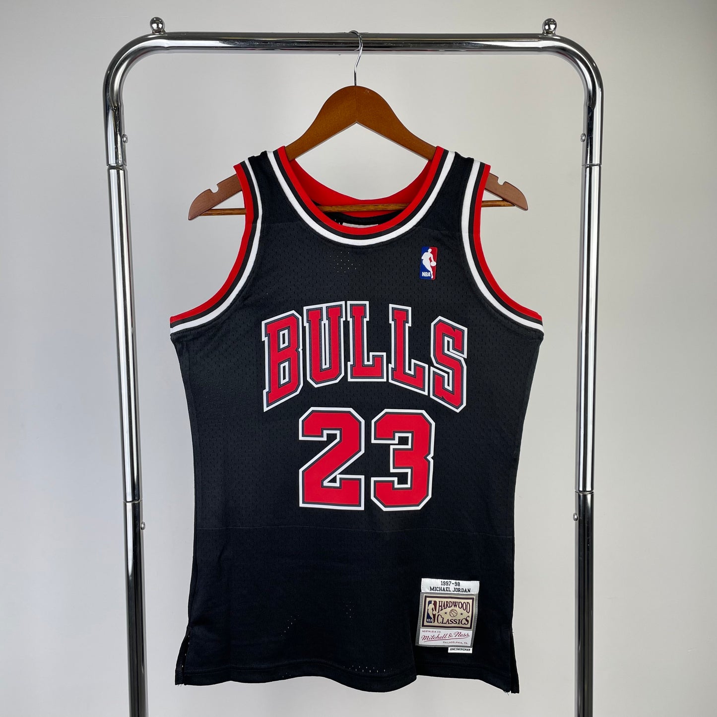 Chicago Bulls 97/98 Michael Jordan M&N Hardwood Classic Jersey (Black)