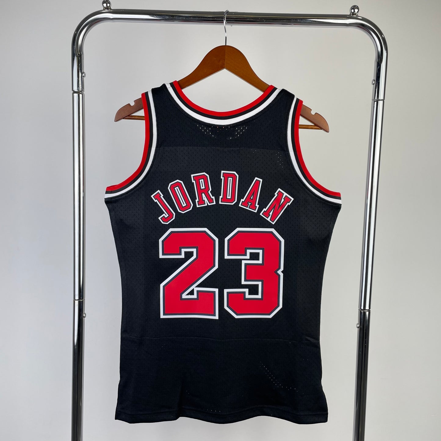 Chicago Bulls 97/98 Michael Jordan M&N Hardwood Classic Jersey (Black)